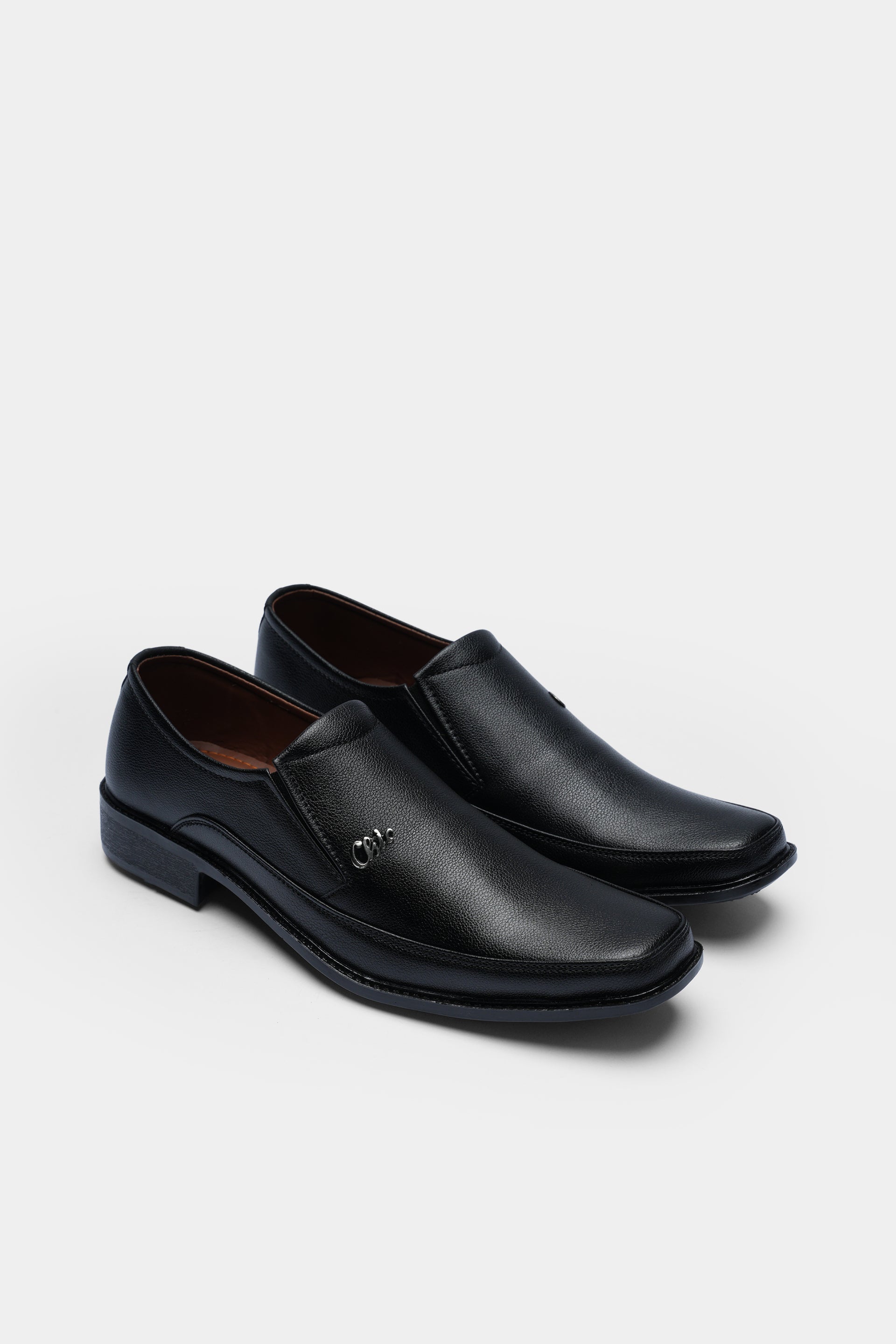 Regal Noir Article 2027