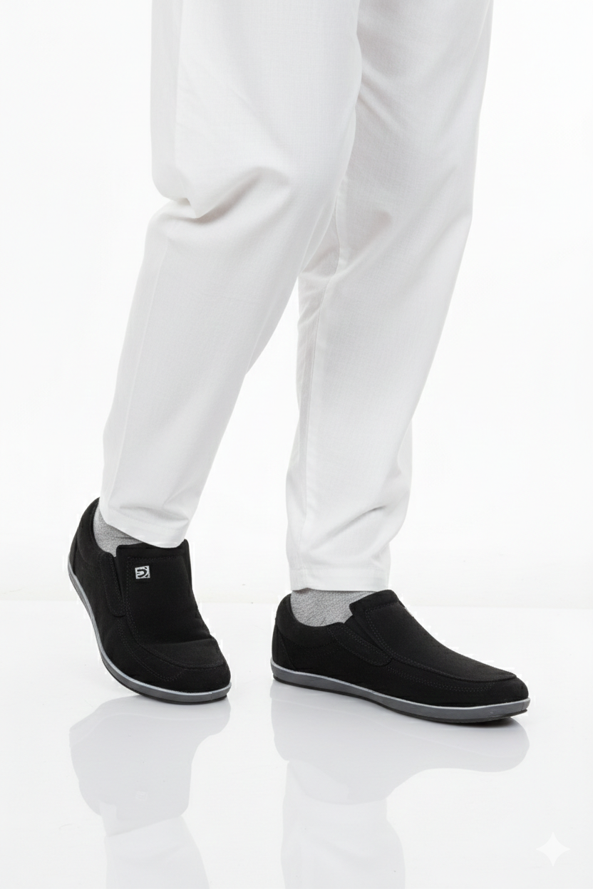 Minimalist Black Slip-Ons men's sneaker style Black 2818